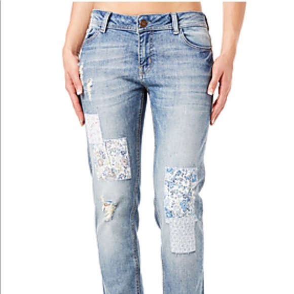 BUFFALO Henya Patched Denim Jeans - Picture 2 of 9